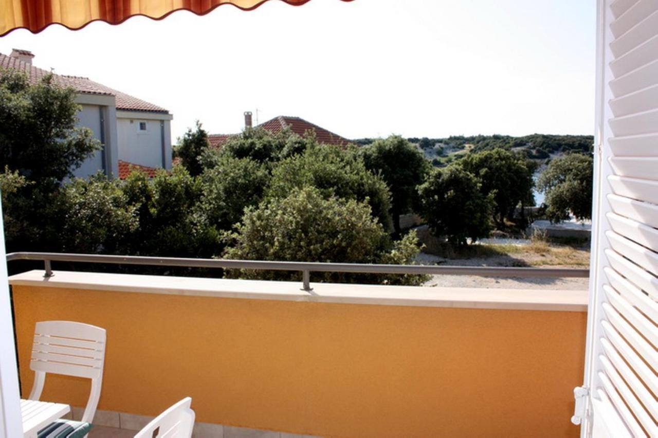 Apartments Jtv Simuni Kolan Exterior photo